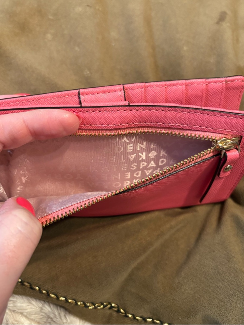kate♠️spade ‘Barbie’ pink snap wallet with logo plaque - Picture 5 of 11